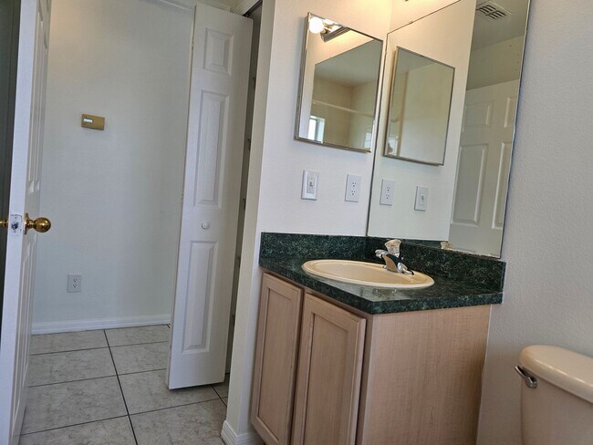 Building Photo - 13345 Pinyon Dr