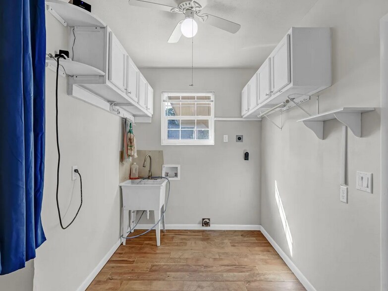 Building Photo - 40 Sharilyn Dr