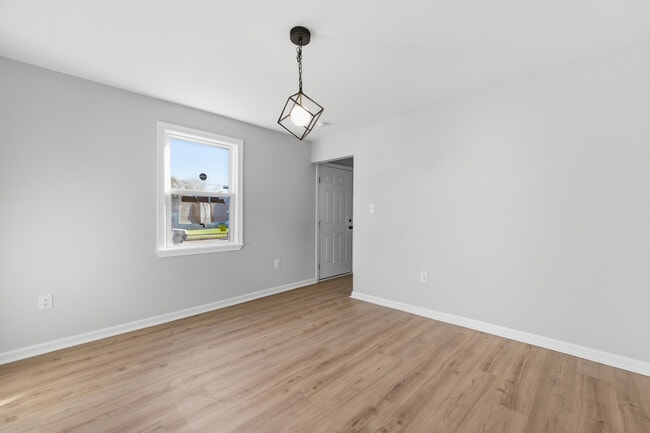 Building Photo - 961 17th St