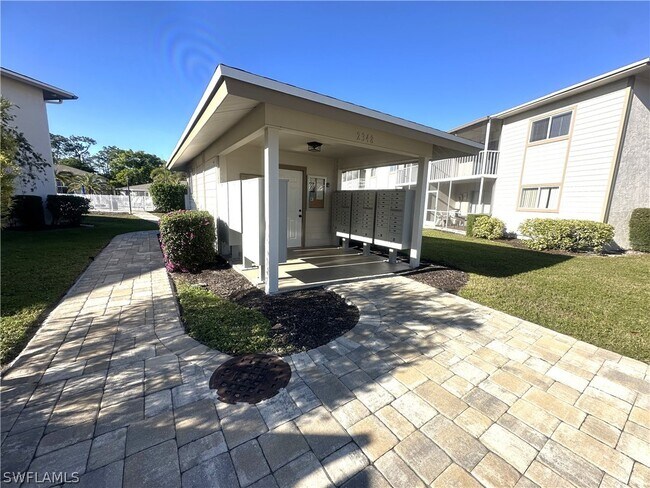 Building Photo - 2375 Naples Trace Cir