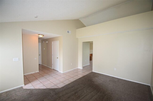 Building Photo - 1204 Honeytree Ln W