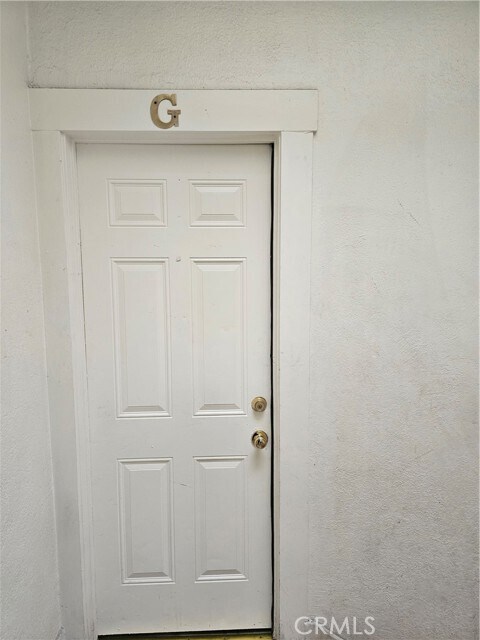 Building Photo - 166 E 36th Pl