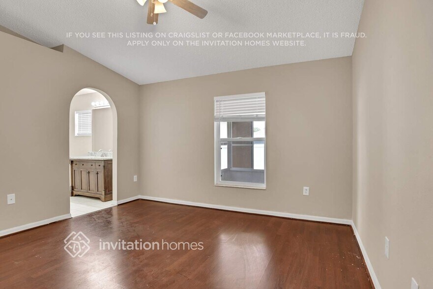 Building Photo - 6721 Westlake Blvd