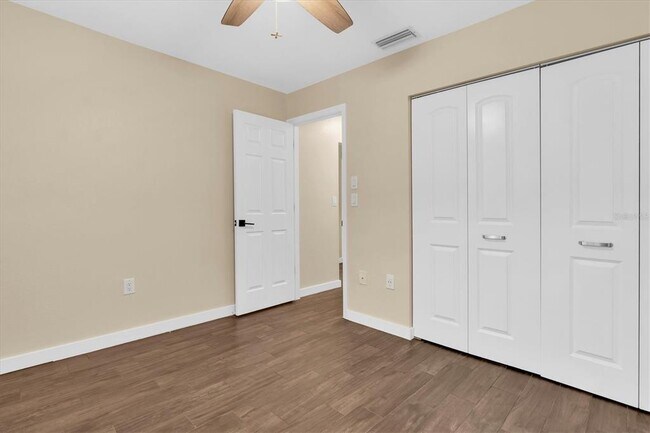 Building Photo - 3203 Charter Club Dr