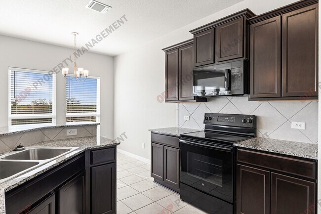 Building Photo - 7308 Lee Hall Loop