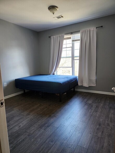 Building Photo - 11355 Aristotle Dr