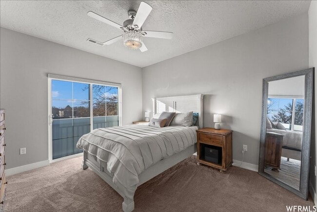 Building Photo - BEAUTIFUL TOWNHOUSE W 2 CAR GARAGE ATTACHED