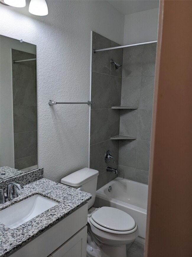 Building Photo - 2206 Hays Ranch Dr