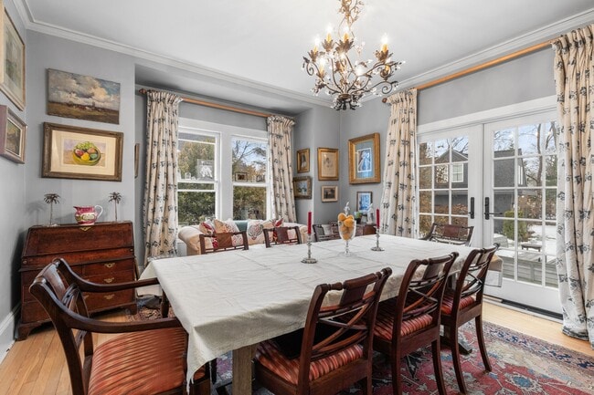 Building Photo - 13 Lockwood Ave