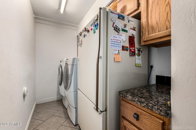 Building Photo - 11051 N 44th Ct