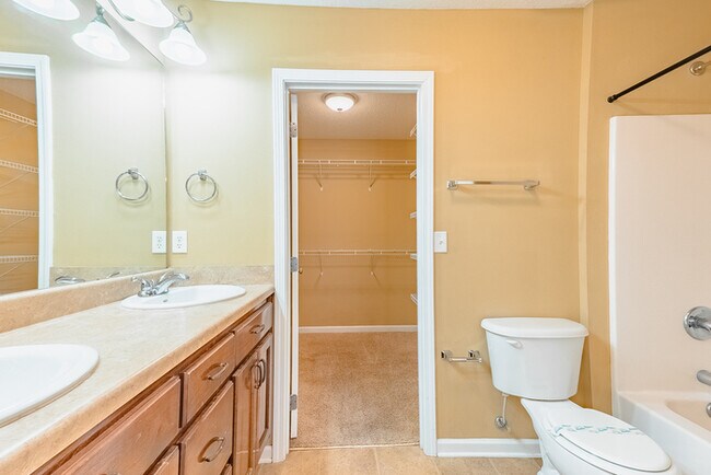 Building Photo - 12591 Drift Bay Cove