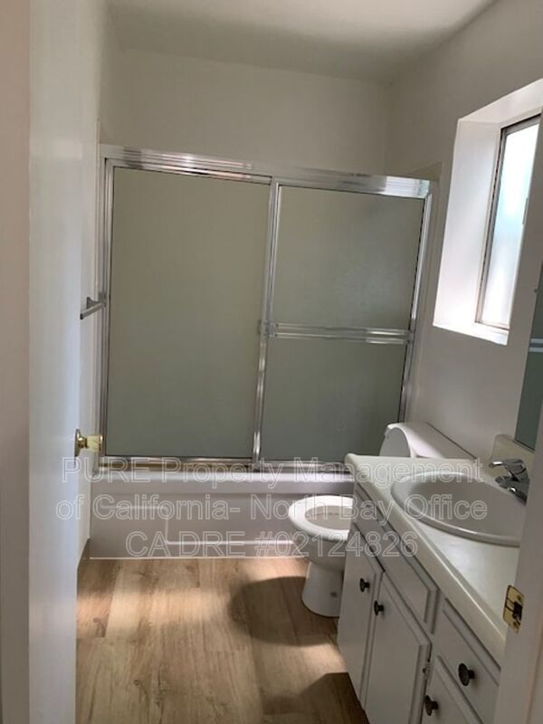 Building Photo - 1625 Slater St