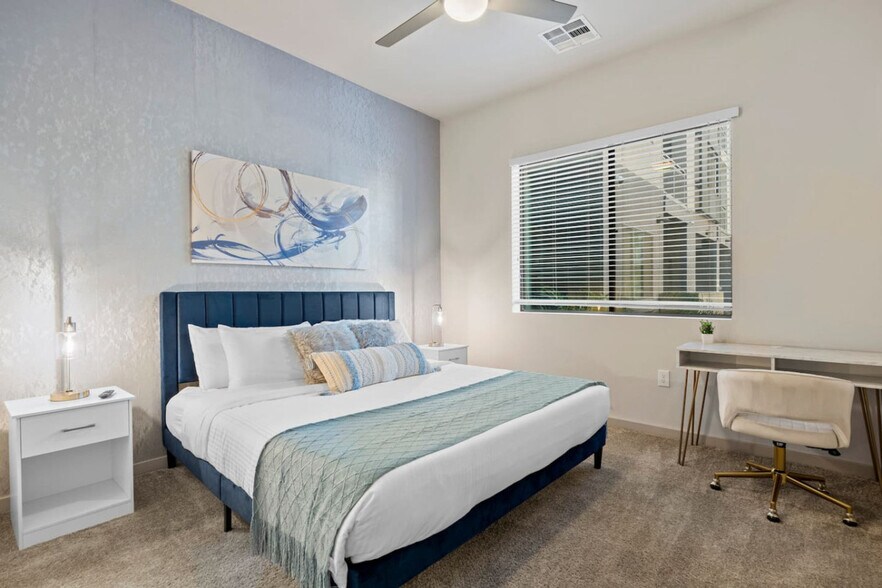 Building Photo - 500 W Broadway Rd