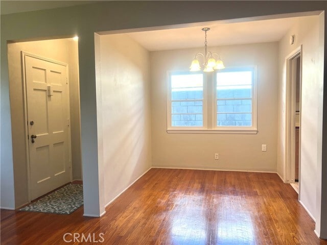 Building Photo - 810 E Tujunga Ave