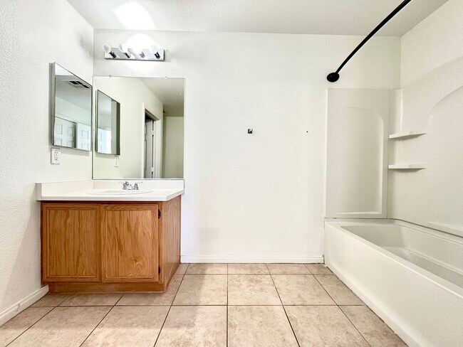 Building Photo - Terracina Phase 5