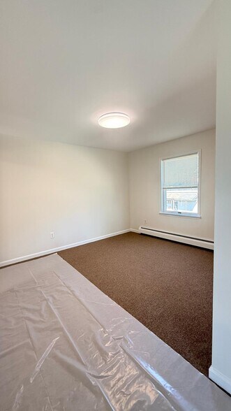 Building Photo - 91 Cloverdale Ave