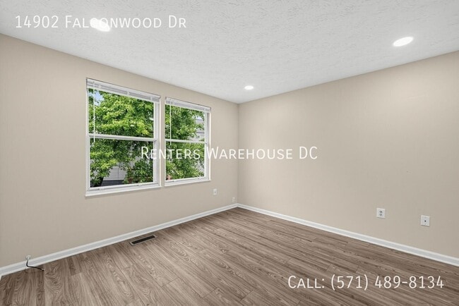 Building Photo - 14902 Falconwood Dr