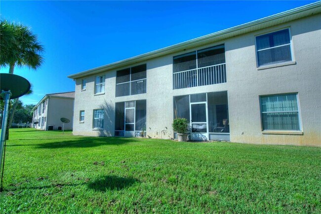 Building Photo - 13313 Fairway Glen Dr