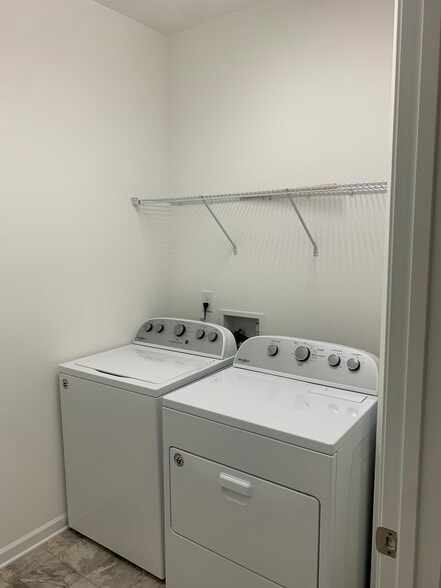 Laundry Room - 1353 Fitchie Pl