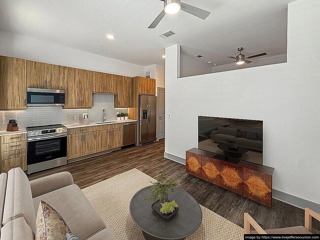 Building Photo - 4550 Windhaven Pkwy