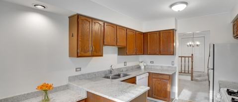 Building Photo - 1330 Cromwell Ct