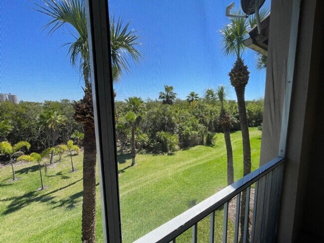 Building Photo - Beautiful Townhouse in Downtown Tampa