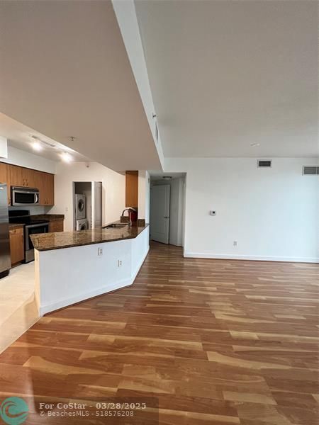 Building Photo - 1830 Radius Dr