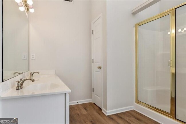 Building Photo - 2295 Winthrope Way Dr