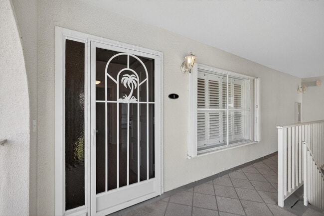 Building Photo - 1071 Sugar Sands Blvd