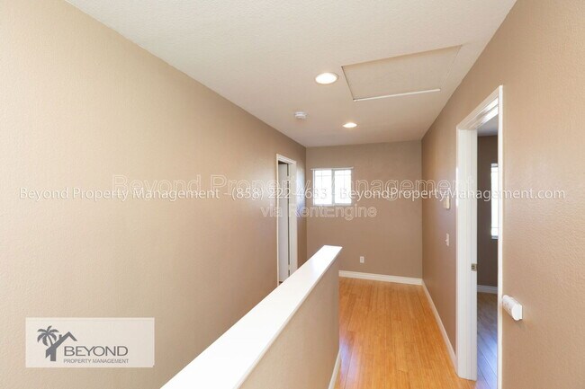 Building Photo - 1275 Avenida Fragata