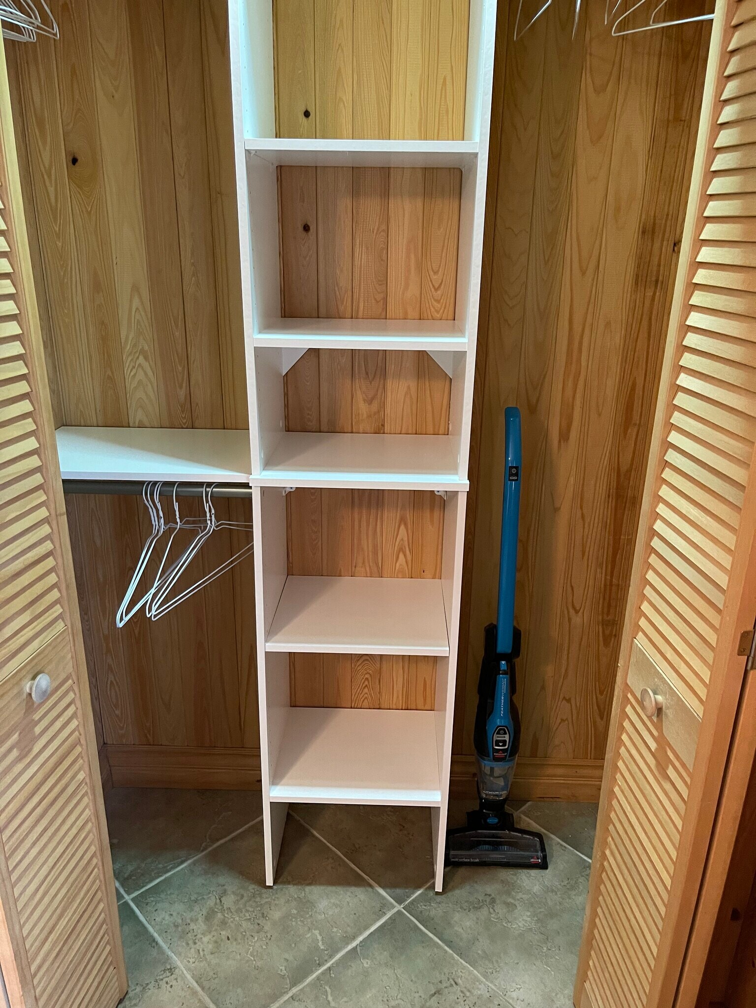 Building Photo - 2162 SW Perry Ter