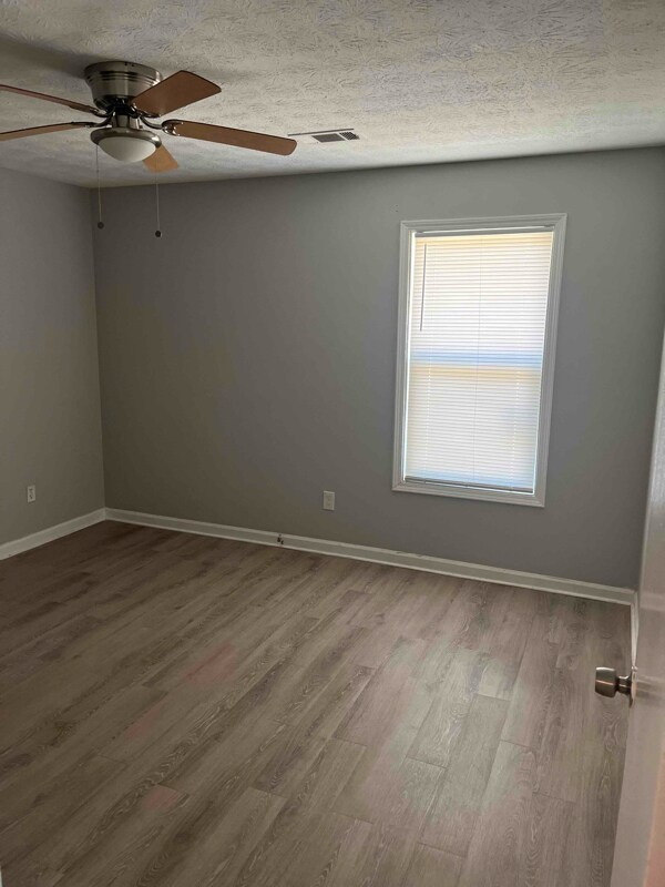 Building Photo - 5544 Windwood Rd