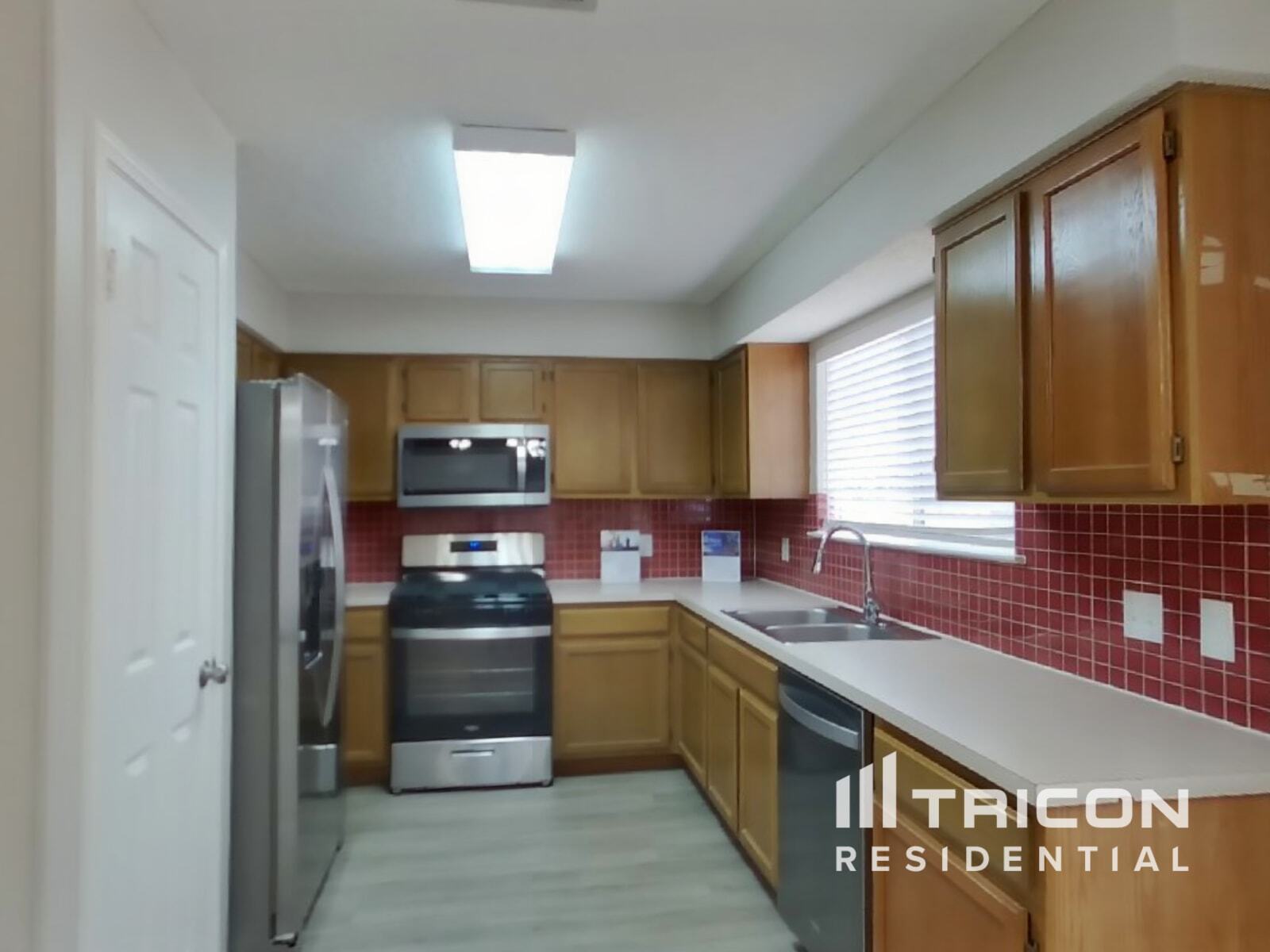 Building Photo - 1806 Aster Pass