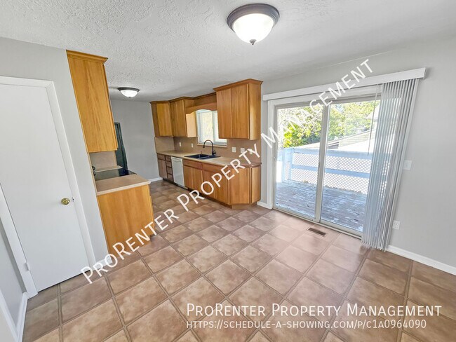 Building Photo - 929 Wasatch Dr