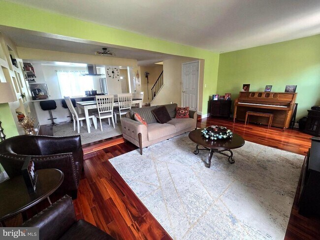 Primary Photo - 4453 Edan Mae Ct