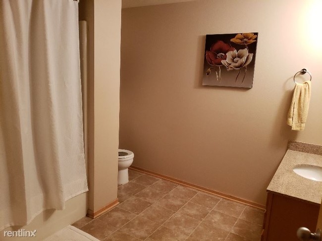 Building Photo - 8206 Starr Grass Dr