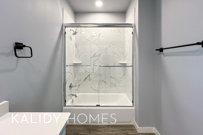 Building Photo - 520 Kearny Ln