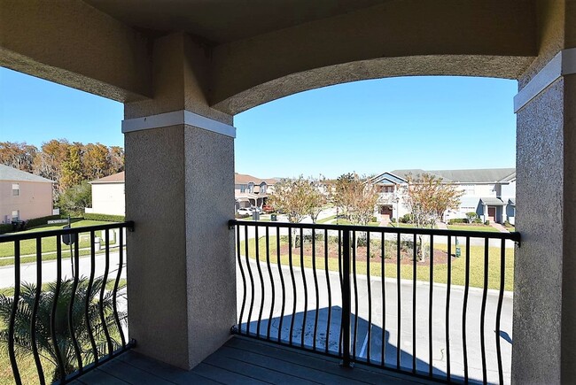 Building Photo - TIMBER POINTE at Timber Springs 4br 3.5ba ...