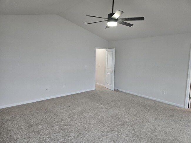 Building Photo - Corner Lot Rental Home with 4BR/2.5BA, Ful...