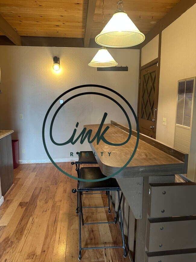 Building Photo - TR331#14-331 TRAMWAY DR #14