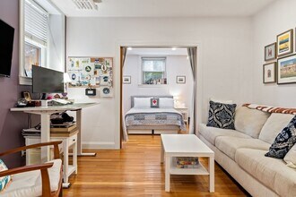 Building Photo - 130 Longwood Ave