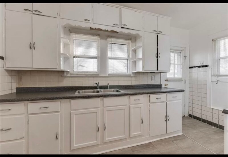 Building Photo - 1647 N Belleview Pl