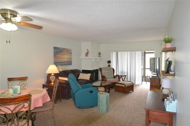 Building Photo - 161 Lakeside Dr