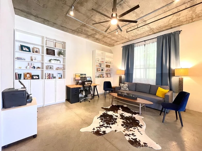 Second Bedroom - 835 Locust Ave
