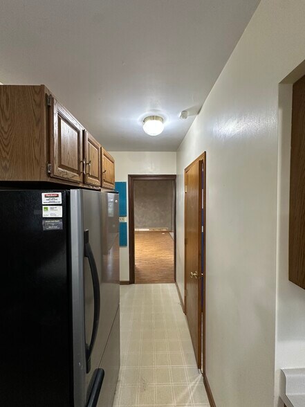 Building Photo - 915 Madison St