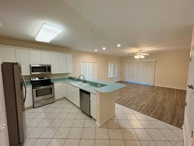 Building Photo - 406 Westlake Ct