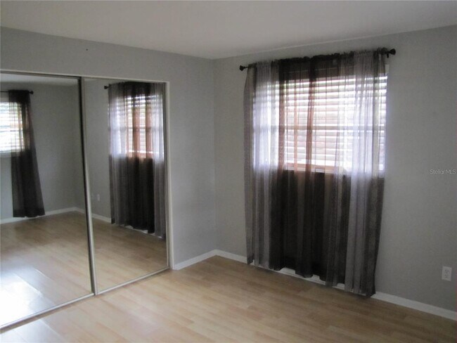 Building Photo - 7807 N Matanzas Ave