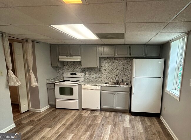 Building Photo - 293 Etheridge Rd