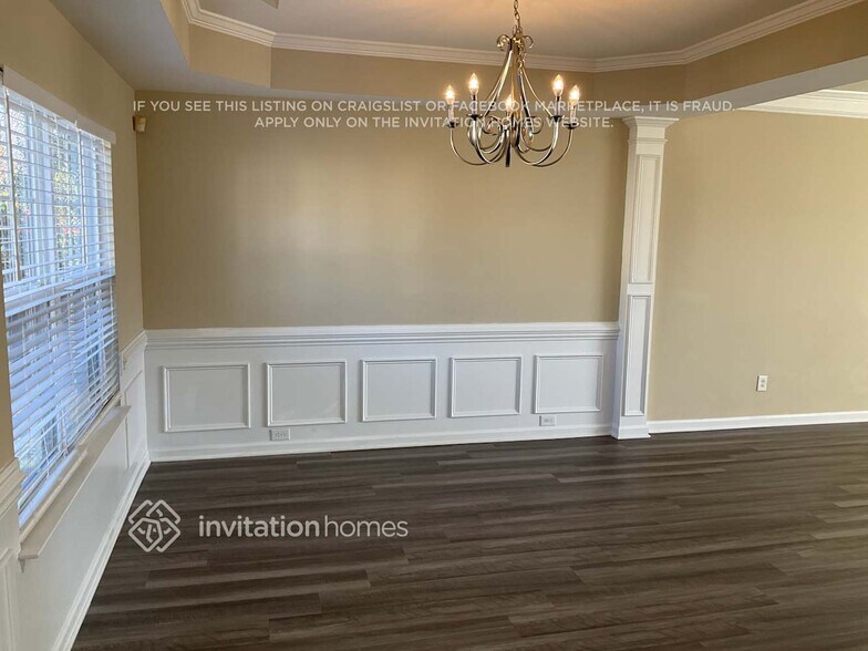 Building Photo - 849 Hedgepath Terrace