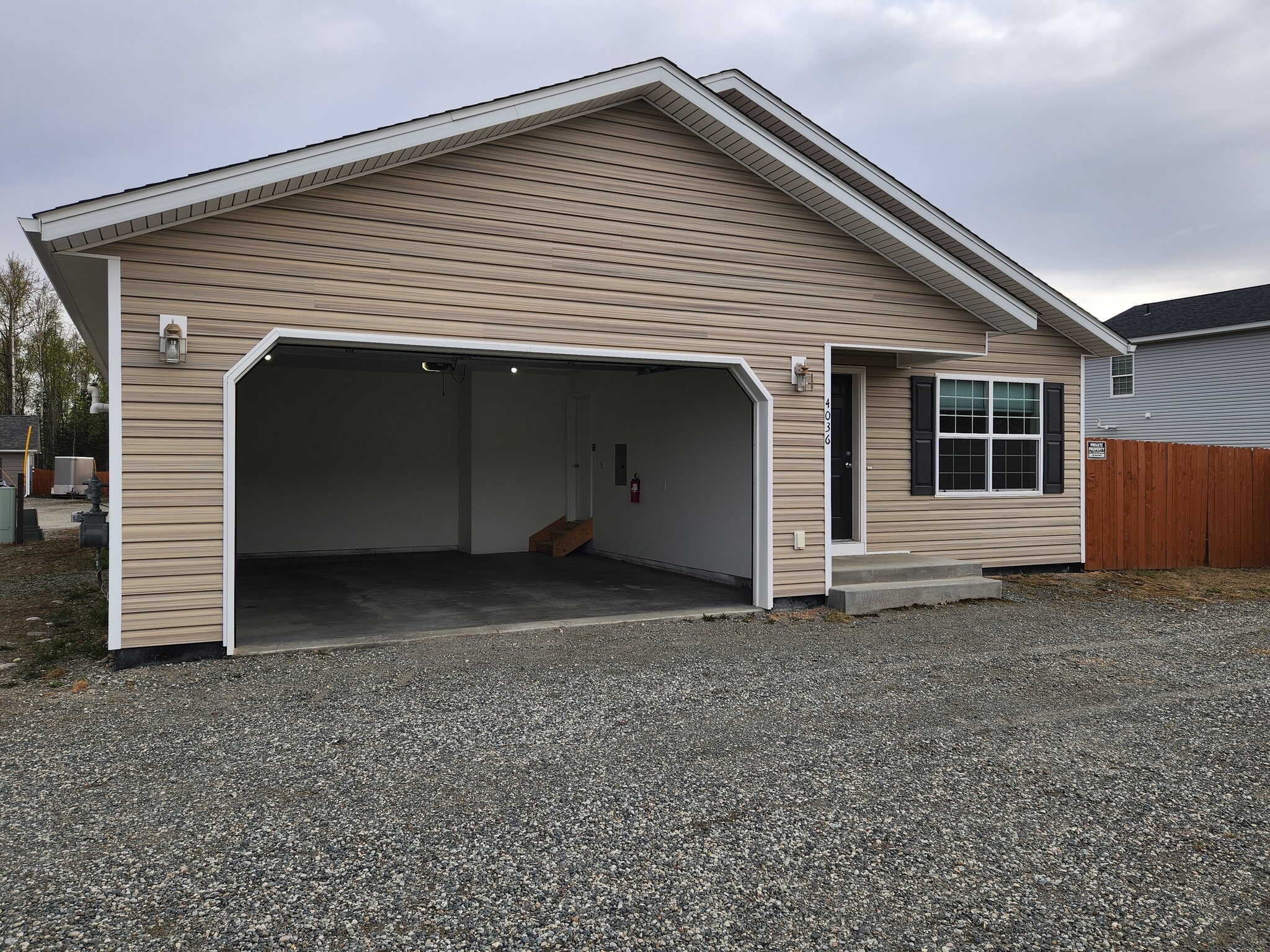 Building Photo - 4036 W Marble Way